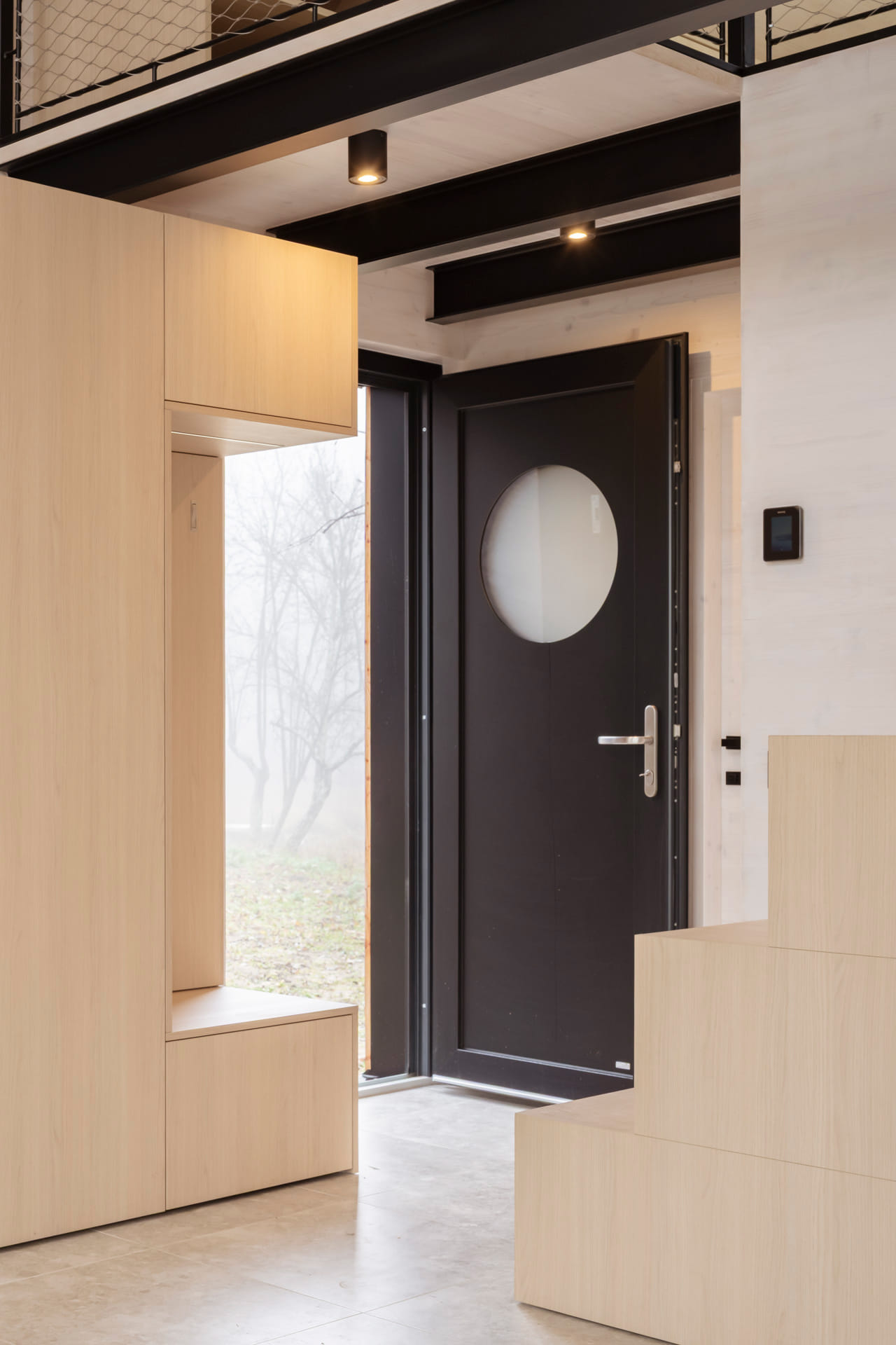 Hideaway modul, vchodové dveře