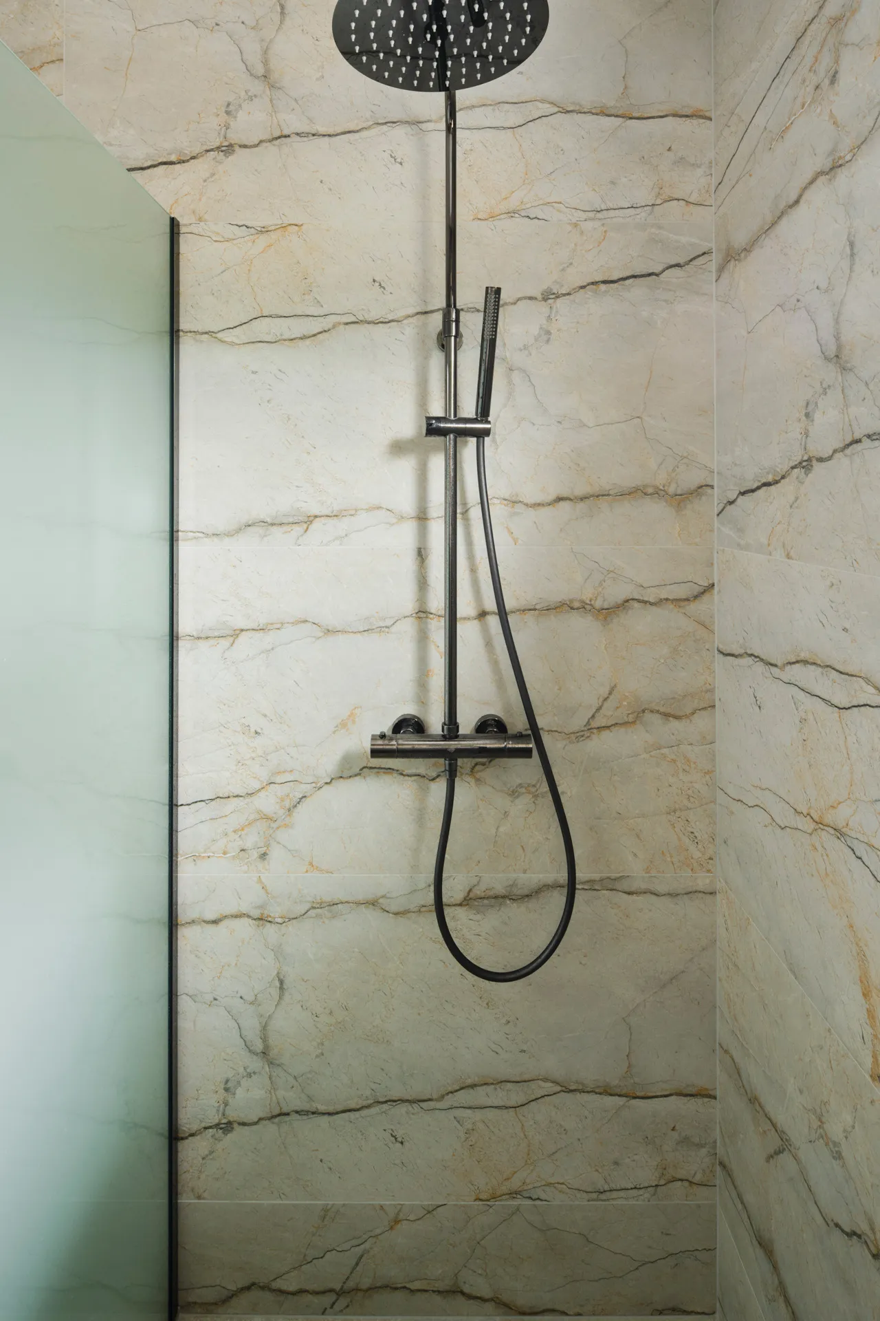 Oaza Davathors Houses, sprchovy kout