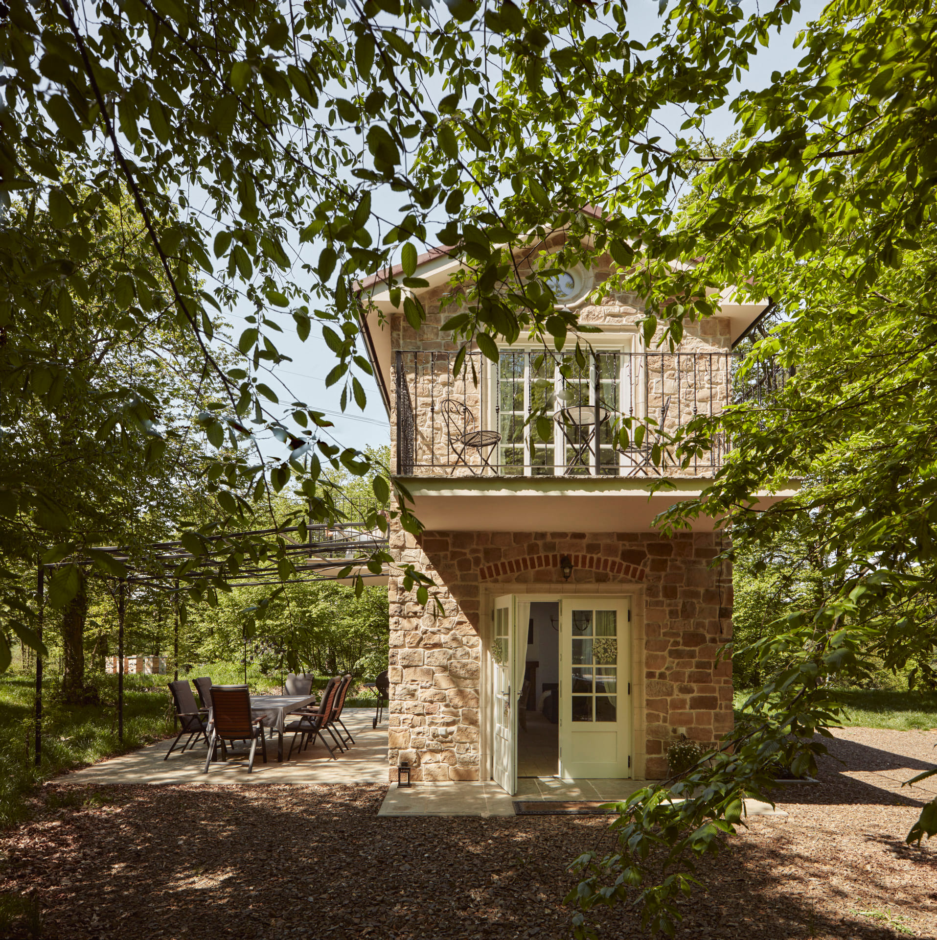 modul Hideaway vstupní dveře z boku