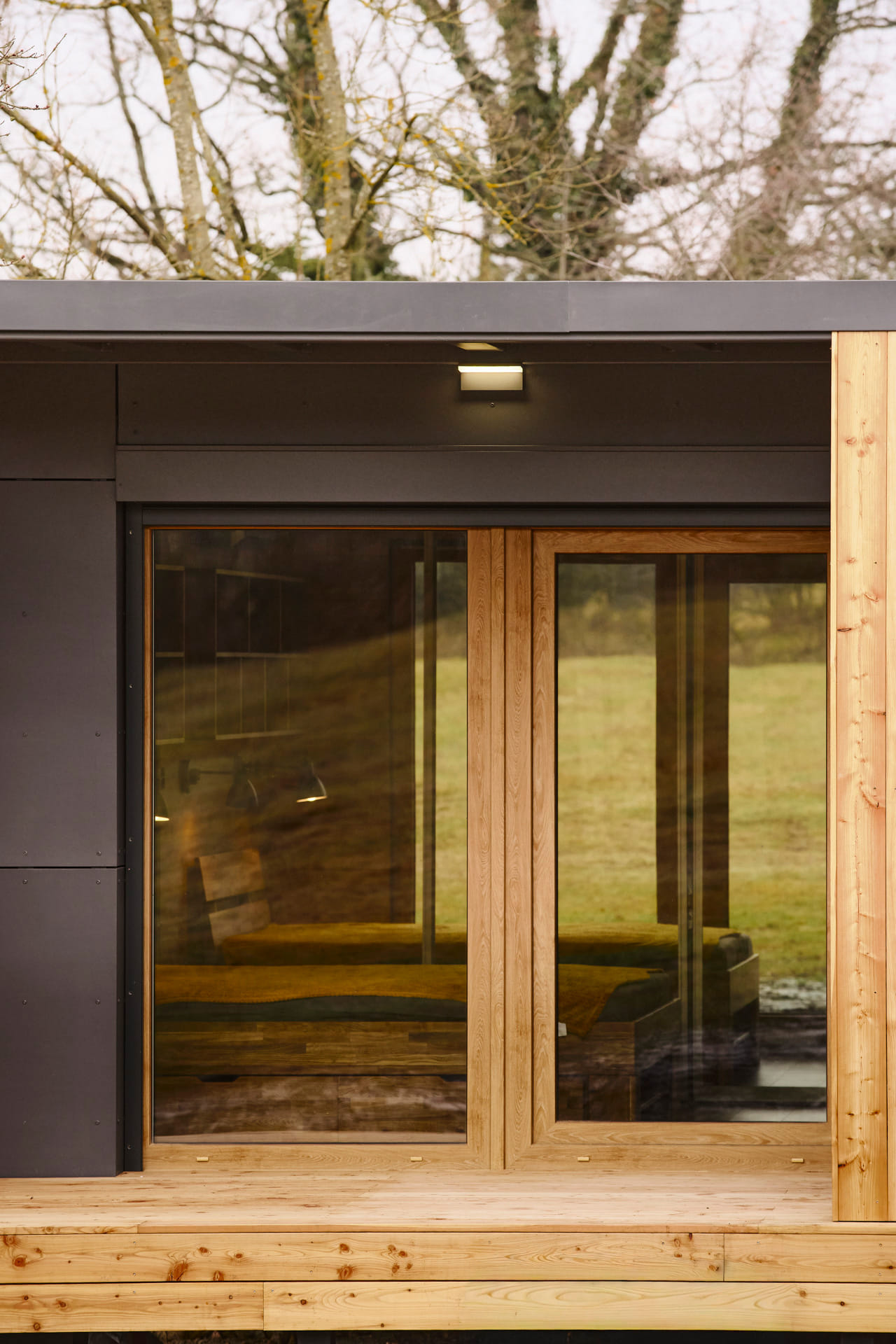 modul Hideaway, francouzské okno