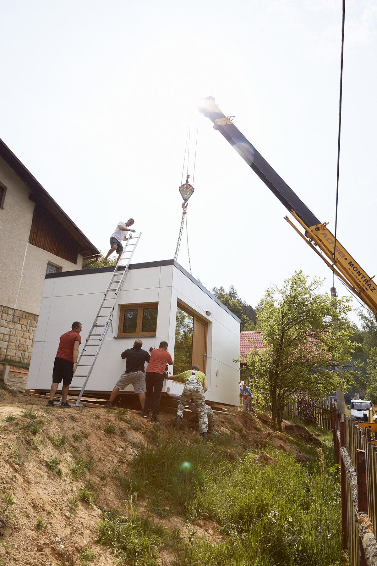 Hideaway modul instalace pohled z boku